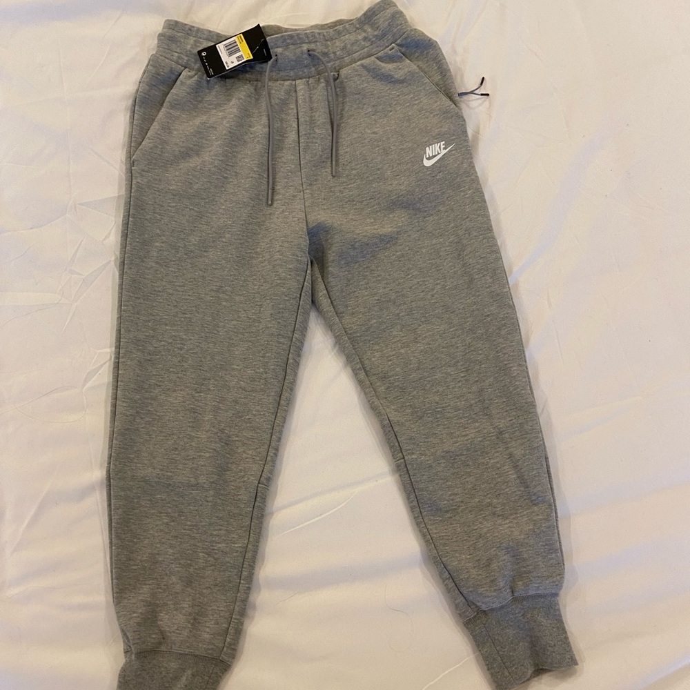 BNWT NIKE GREY SWEATPANTS